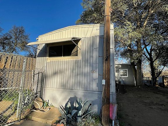 4th image of 4136 Sunset Ave