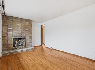 4782 Barone Dr, Pittsburgh, PA 15227