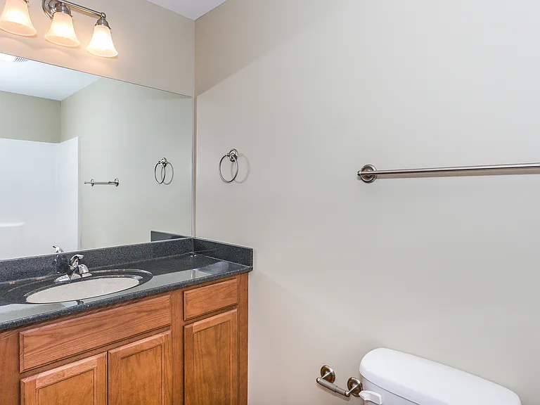 Sunnyside Apartments — Photo 9