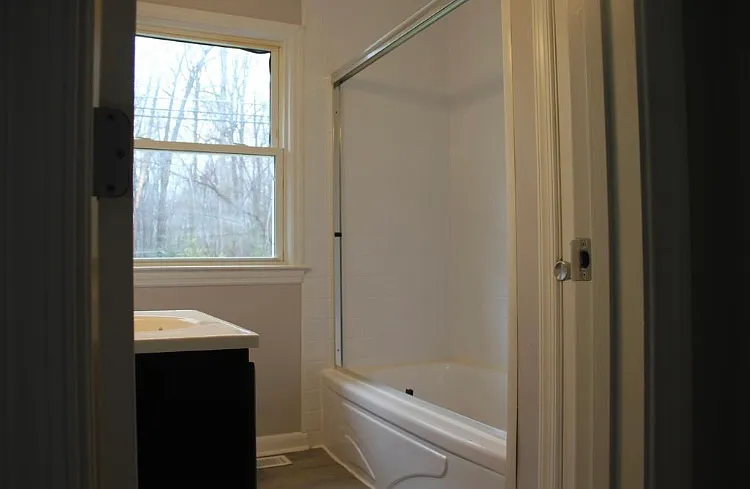 217 Hubbard Ln — Photo 8