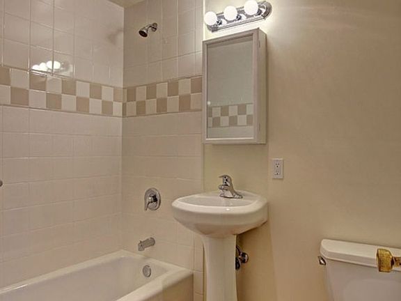 5th image of 1020 5th Ave N APT 18