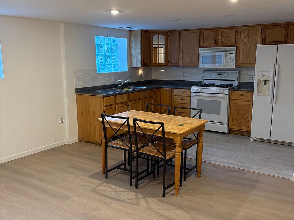 1st image of 5440 W Giddings St #G