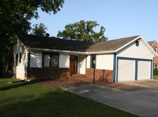 151 Lakeshore Dr, Blue Eye, MO 65611