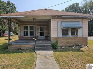 2668 Mayfield Rd, Paducah, KY 42003