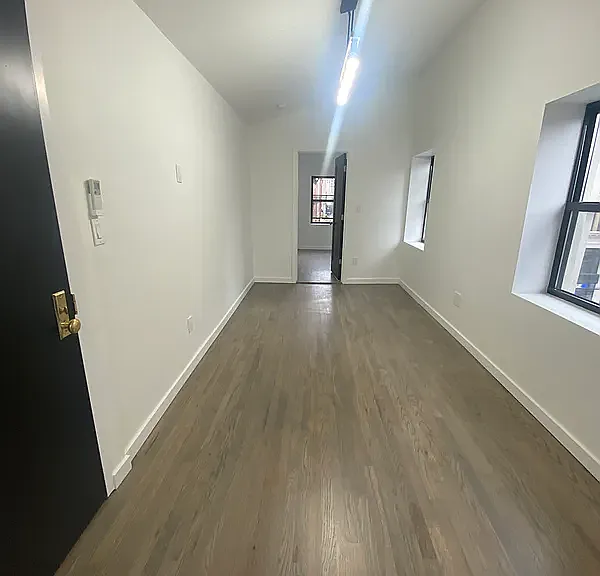 92 Court St #3 — Photo 7