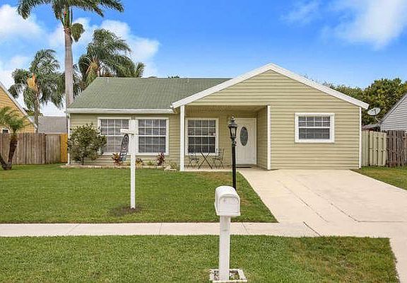 Home For Sale In Countrywood