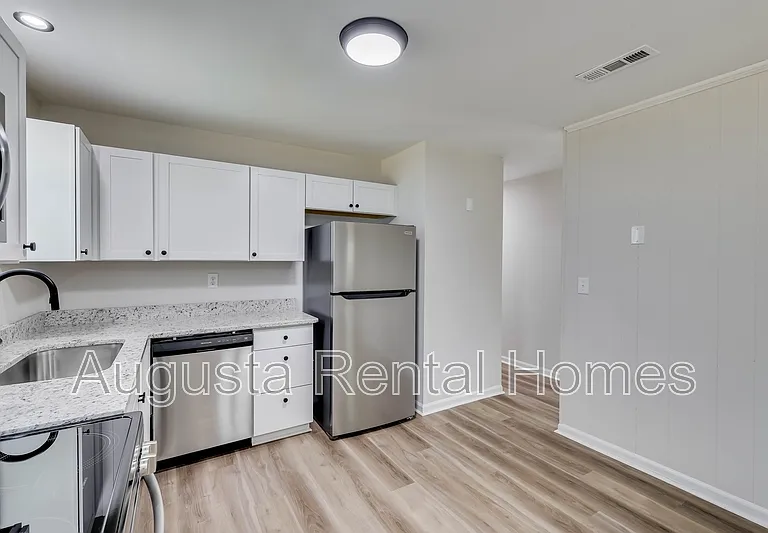 3413 Charing Cross Ct — Photo 13