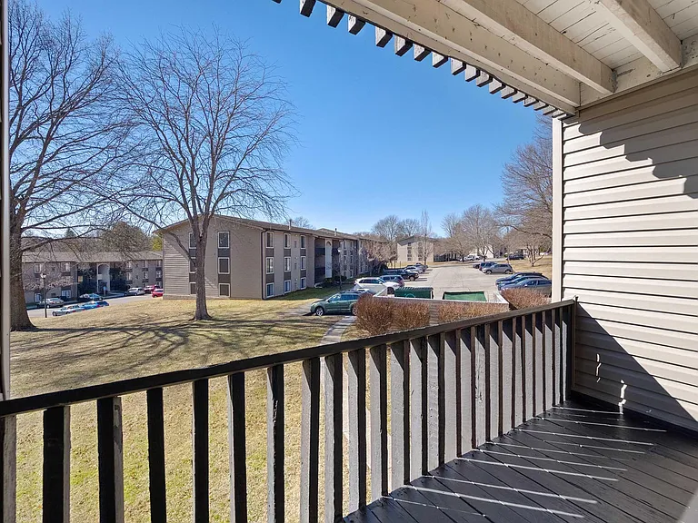 Foxridge Apartment Homes — Photo 188