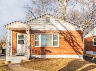 8301 Fullerton Ave, Saint Louis, MO 63132