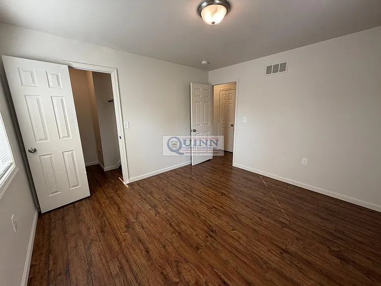 319 Willow Dr — Photo 9