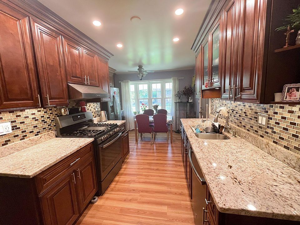 2nd image of 13205 Clifton Rd