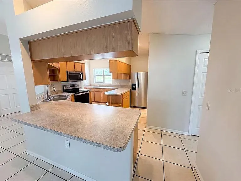 8373 Pinewood Ave — Photo 5
