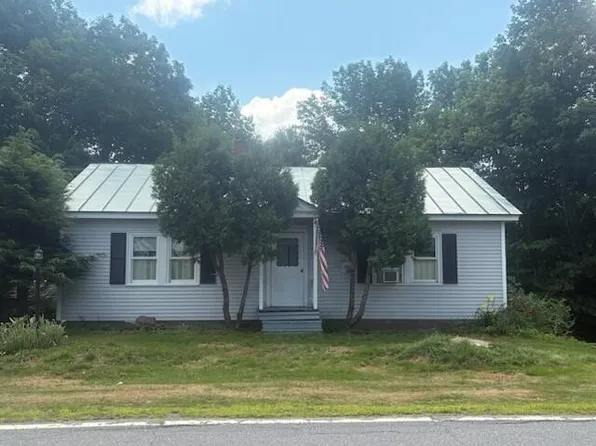 94 Neck Road, China, ME 04358