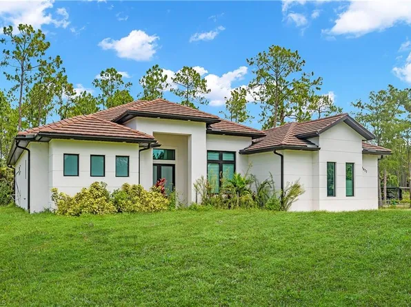 3677 8th AVE NE, NAPLES, FL 34120