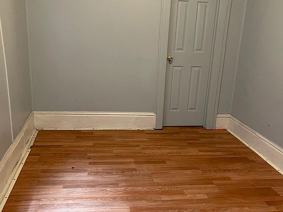 5th image of 2915 S Emerald Ave #1F