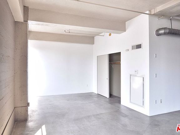 5th image of 849 S Broadway APT 1109