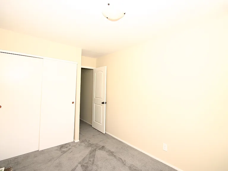 5470 Don Diablo Ct — Photo 9