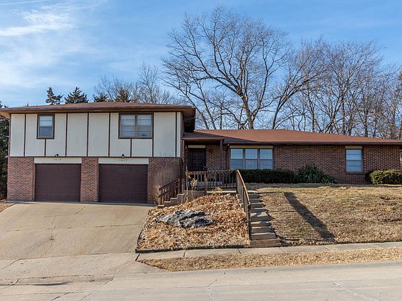 2nd image of 1609 Handley Pl #1611