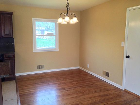 5th image of 6709 Crisp Ave