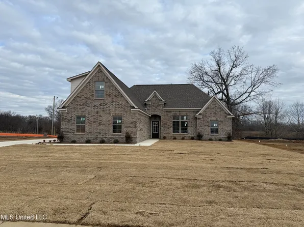 7866 Ella Pointe, Walls, MS 38680