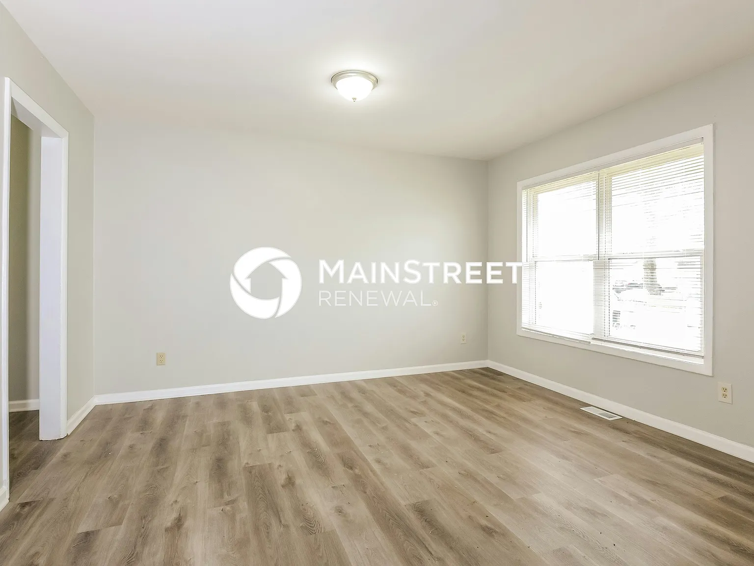 1513 S Oxford St — Photo 4