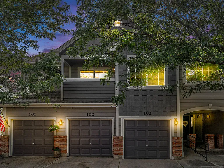 1461 S Danube Way — Photo 2