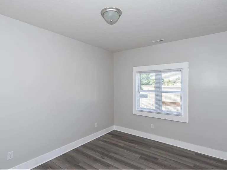 5143 E Washington St #304 — Photo 4