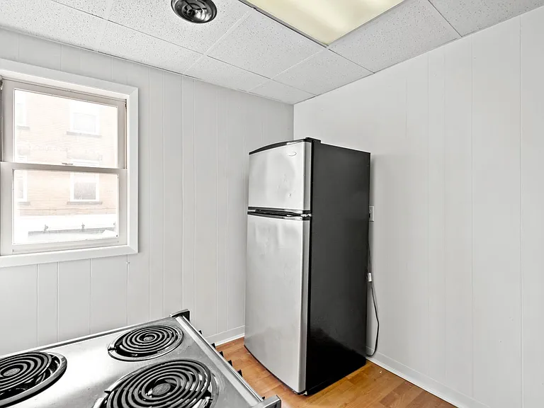 412 Mill Street — Photo 8