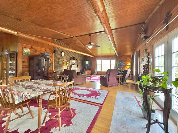 4th image of 33165 Blackburn Rd
