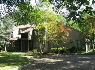 83 Anderson Rd, Watchung, NJ 07069