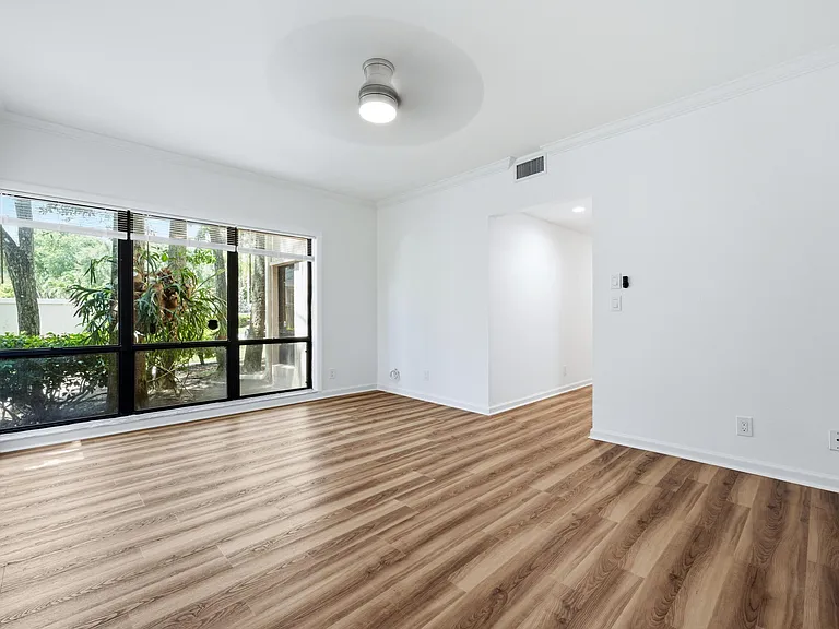101 Waterview Dr — Photo 13