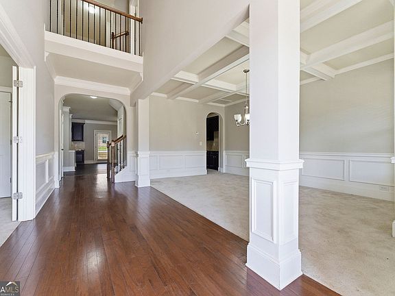 4th image of 80 Lanier Rdg