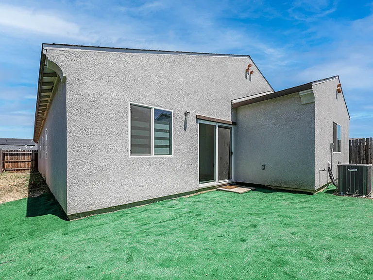535 Melford Dr — Photo 27