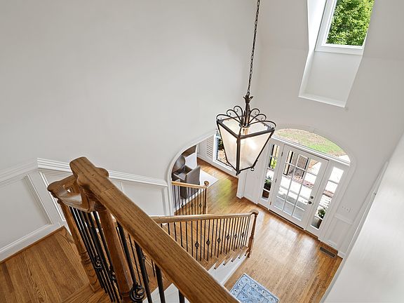3rd image of 1133 Lake Colony Ln