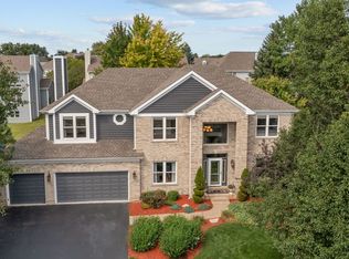 503 Barton Creek Dr, Lake In The Hills, IL 60156