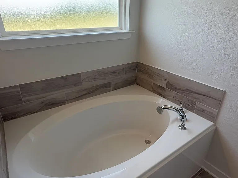 5109 Pollack Ln — Photo 9