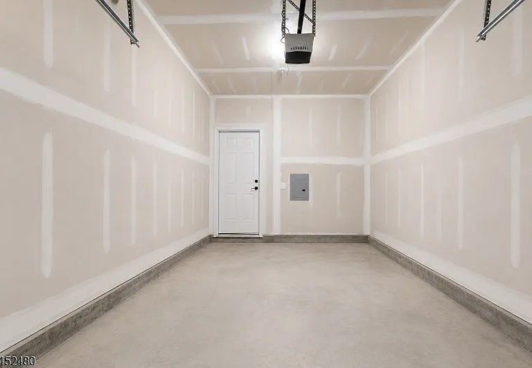 7 Jessica Ln #11205 — Photo 14