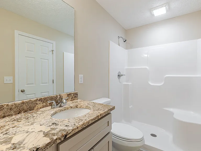 305 Breckinridge Cir — Photo 31