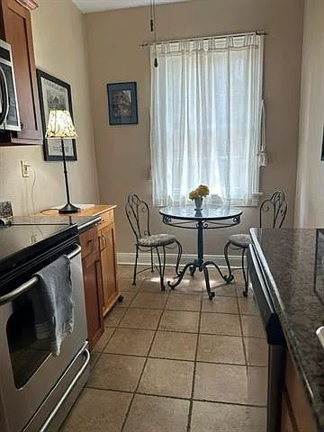 3300 Saint Charles Ave #27 — Photo 4