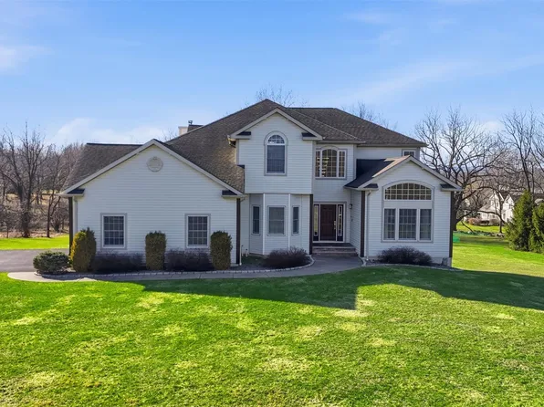 12 Feagles Road, Warwick, NY 10990