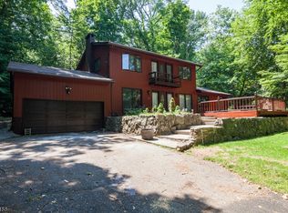 12 Woodland Rd, Andover, NJ 07821