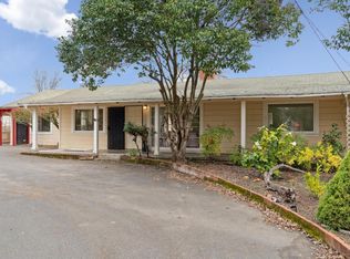 6797 Palm Ave, Sebastopol, CA 95472