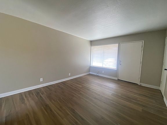 4th image of 486 Buckeye St APT 3
