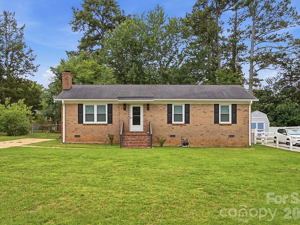 1st image of 1564 Marett Boulevard Ext