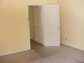 5th image of 935 Broad St #14C