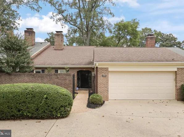 3873 Tusico Pl, Fairfax, VA 22030