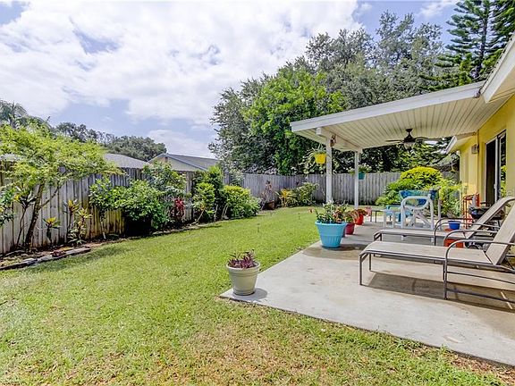 4th image of 1397 Overcash Dr