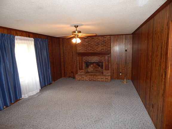 3rd image of 4590 Karwood Dr