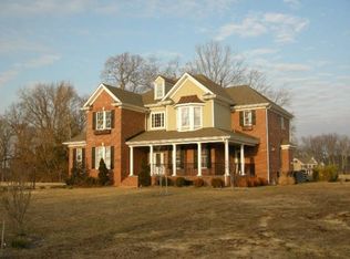 105 Carters Creek Ln, Carrollton, VA 23314