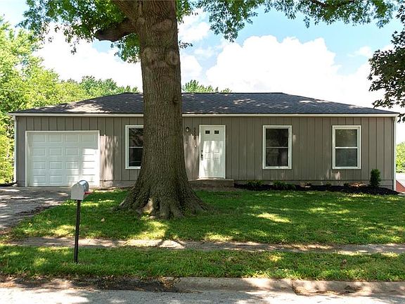 3rd image of 8550 Barnett Ave